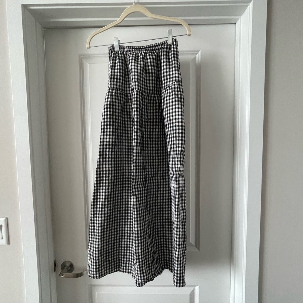 Reformation linen black and white skirt size XS